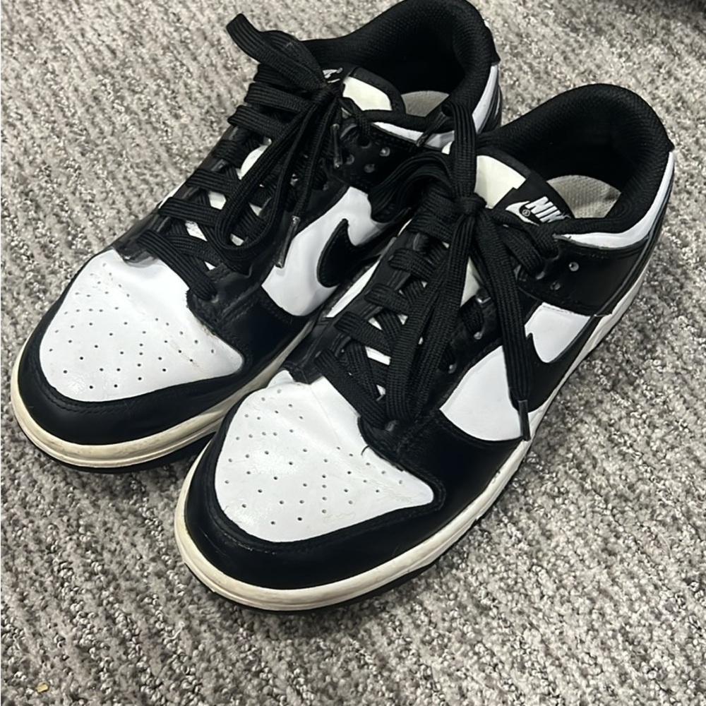 Nike Panda Dunks